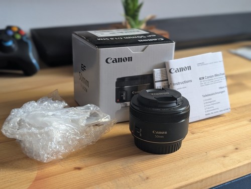 Canon 50mm 8 - 50mm, f/1.8